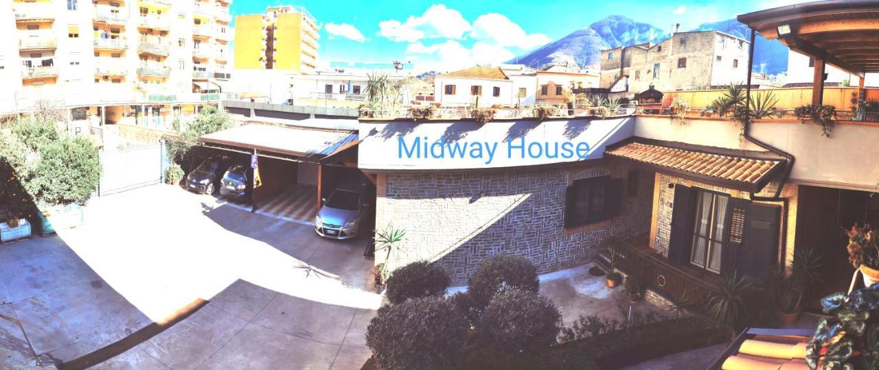 Sant'Egidio del Monte Albino Midway House Italy酒店 外观 照片